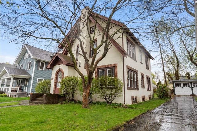 299 Spencer Road, Irondequoit, NY 14609