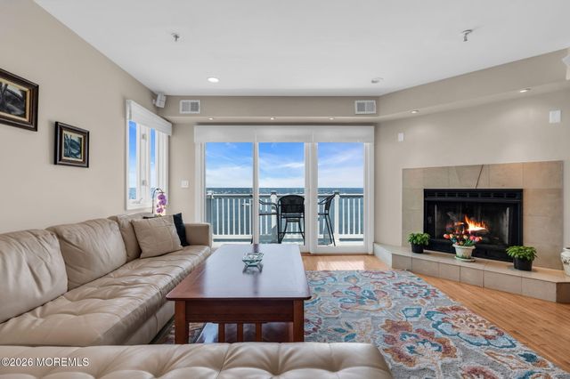 135 First Street 3B, Keyport, NJ 07735