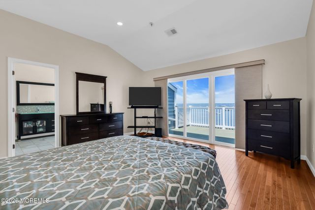 135 First Street 3B, Keyport, NJ 07735