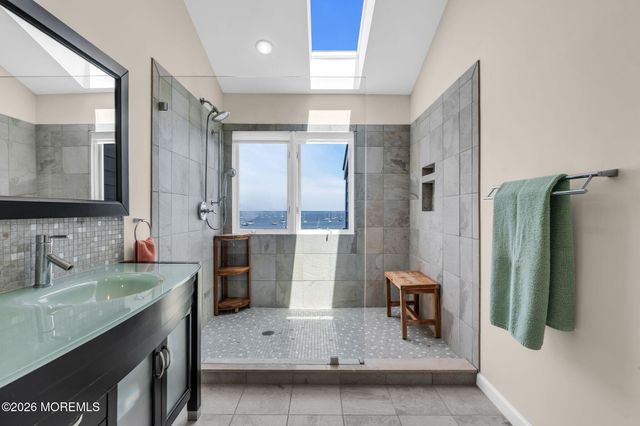 135 First Street 3B, Keyport, NJ 07735