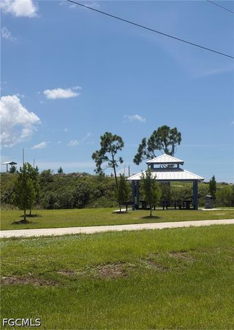 4012 NW 38th LN, Cape Coral, FL 33993