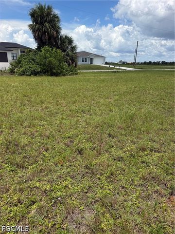 4012 NW 38th LN, Cape Coral, FL 33993