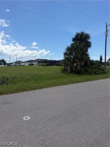 4012 NW 38th LN, Cape Coral, FL 33993