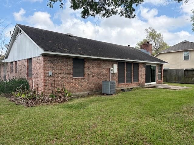 419 S Starboard Street, Crosby, TX 77532