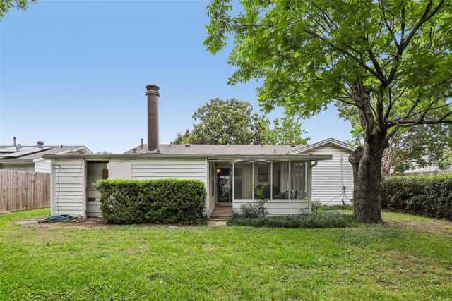 1810 Ridgewood Street, Irving, TX 75062