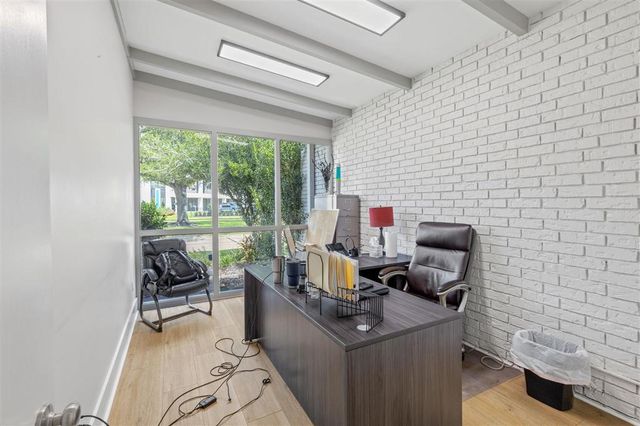 1716 Oak Park Blvd Boulevard, Lake Charles, LA 70601