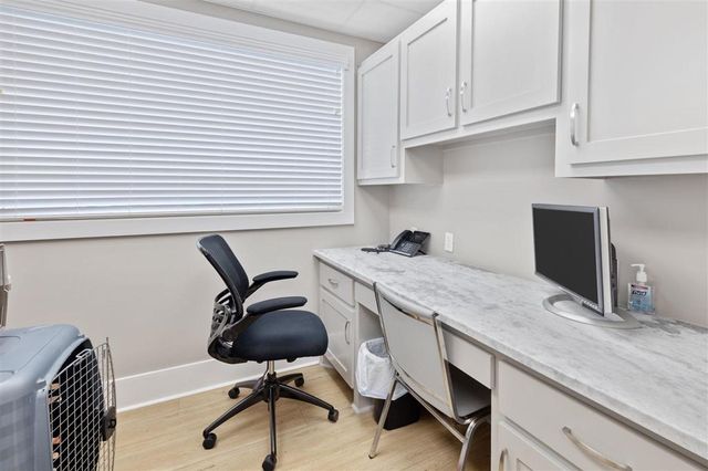 1716 Oak Park Blvd Boulevard, Lake Charles, LA 70601