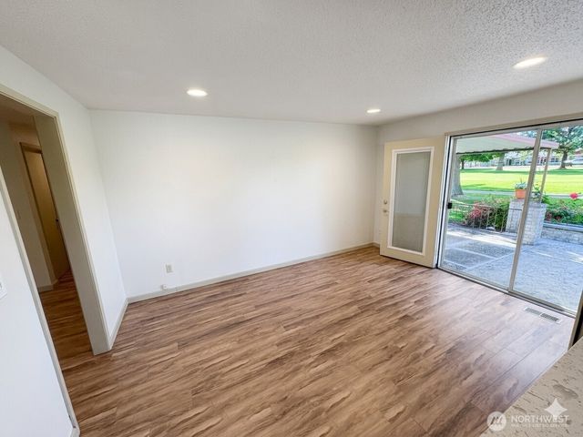 5203 65th Avenue SE, Olympia, WA 98513