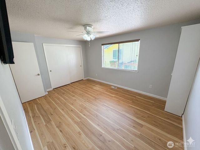 5203 65th Avenue SE, Olympia, WA 98513