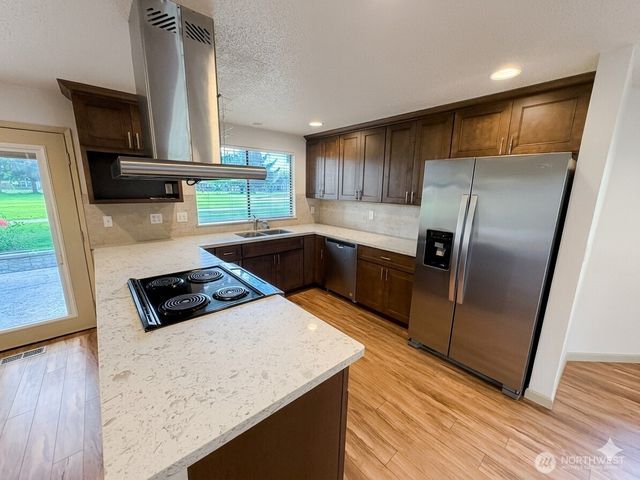 5203 65th Avenue SE, Olympia, WA 98513