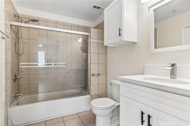 14618 Gilmore Street 16, Van Nuys, CA 91411