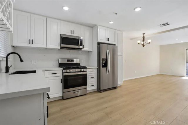 14618 Gilmore Street 16, Van Nuys, CA 91411