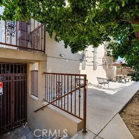 14618 Gilmore Street 16, Van Nuys, CA 91411