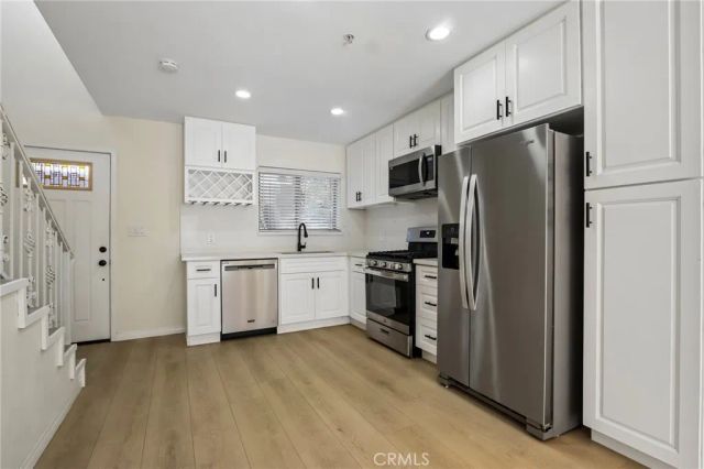 14618 Gilmore Street 16, Van Nuys, CA 91411