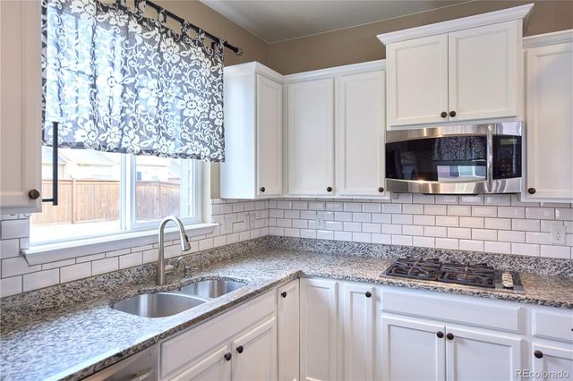 25462 E 2nd Place, Aurora, CO 80018