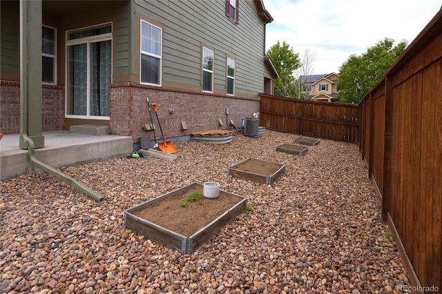 25462 E 2nd Place, Aurora, CO 80018