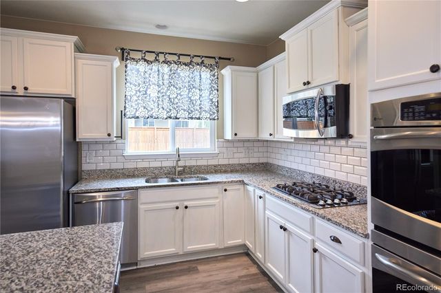 25462 E 2nd Place, Aurora, CO 80018