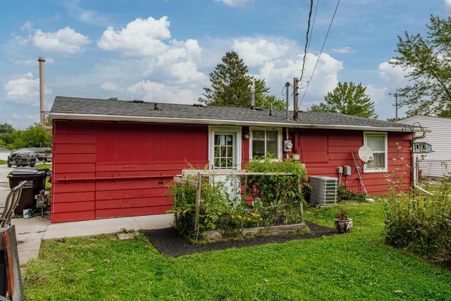 10435 Caddy LANE, Caledonia, WI 53108