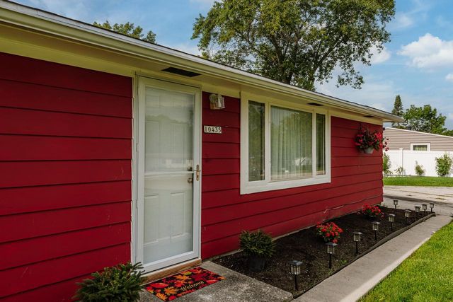 10435 Caddy LANE, Caledonia, WI 53108