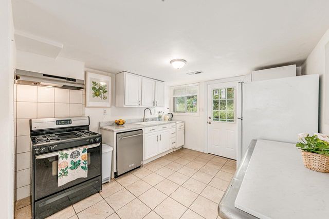 10435 Caddy LANE, Caledonia, WI 53108