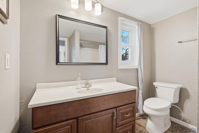 6416 FAIRWAY DR, Black Hawk, SD 57718