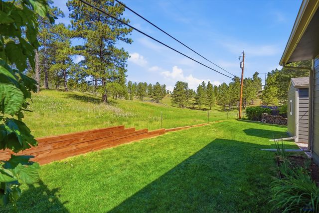6416 FAIRWAY DR, Black Hawk, SD 57718