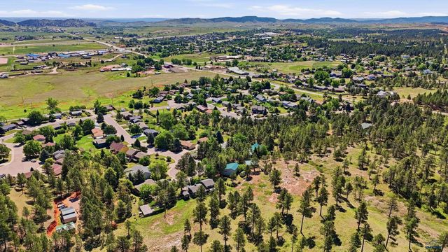 6416 FAIRWAY DR, Black Hawk, SD 57718