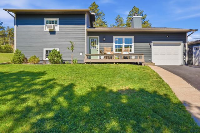 6416 FAIRWAY DR, Black Hawk, SD 57718