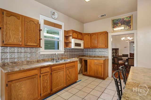 913-917 W 38th Street, Savannah, GA 31401