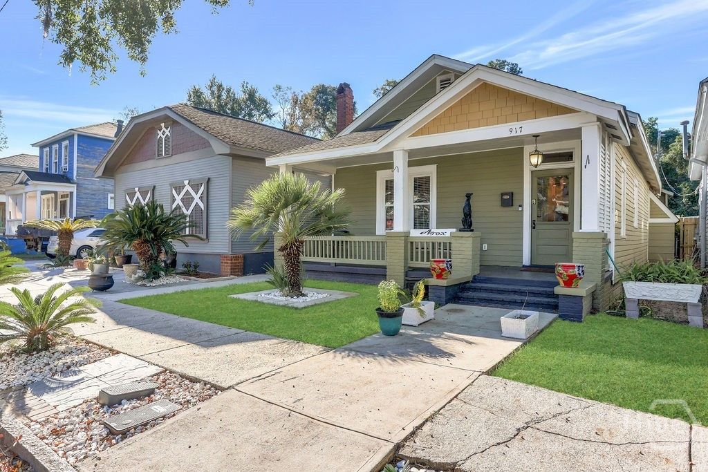 Image 15 of property listing at 913-917 W 38th Street, Savannah, GA 31401