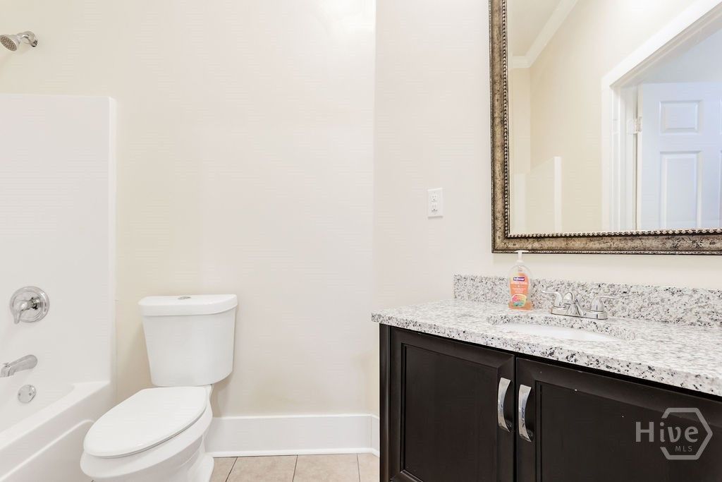 Image 26 of property listing at 913-917 W 38th Street, Savannah, GA 31401