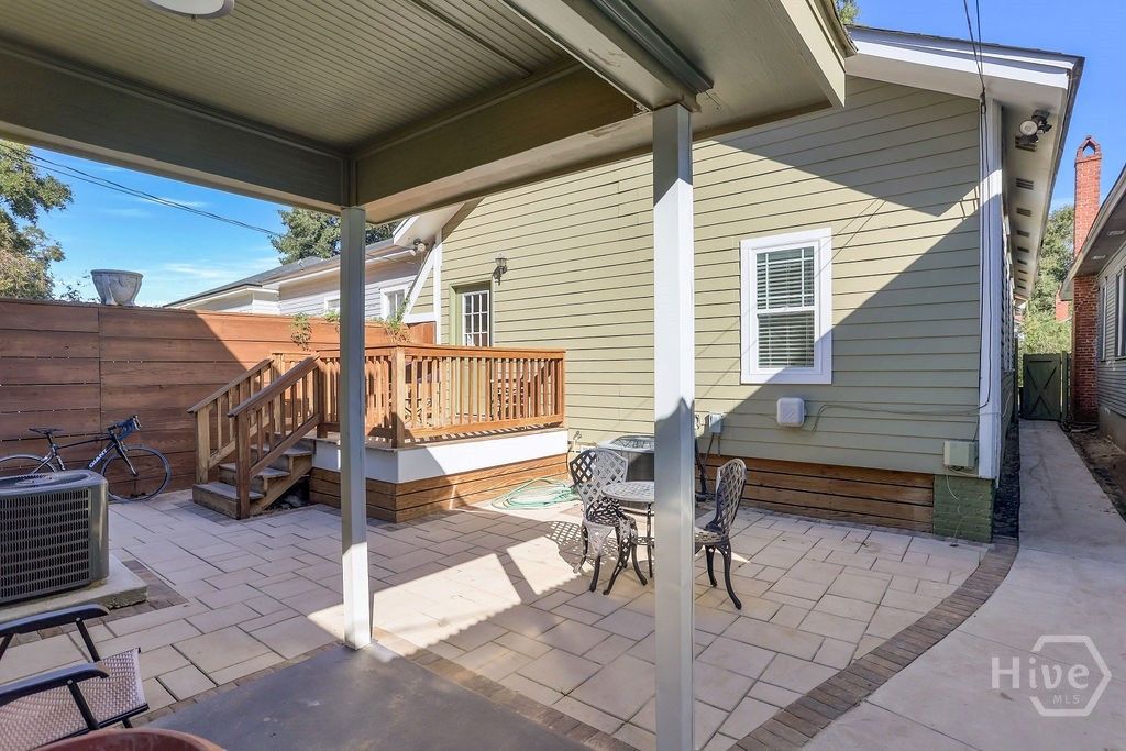 Image 27 of property listing at 913-917 W 38th Street, Savannah, GA 31401