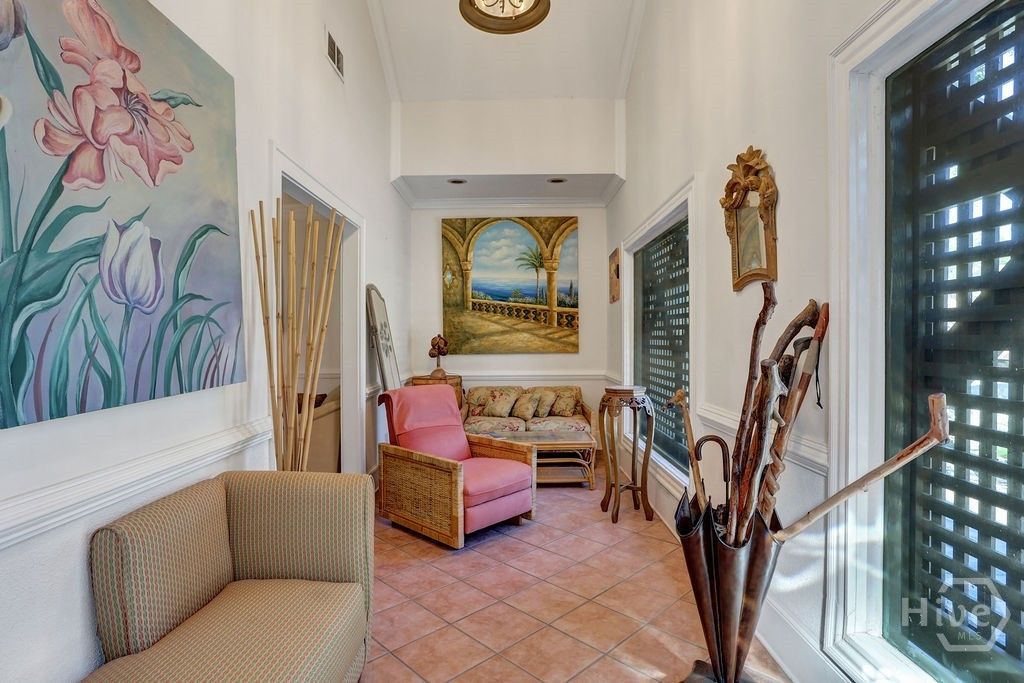 Image 30 of property listing at 913-917 W 38th Street, Savannah, GA 31401