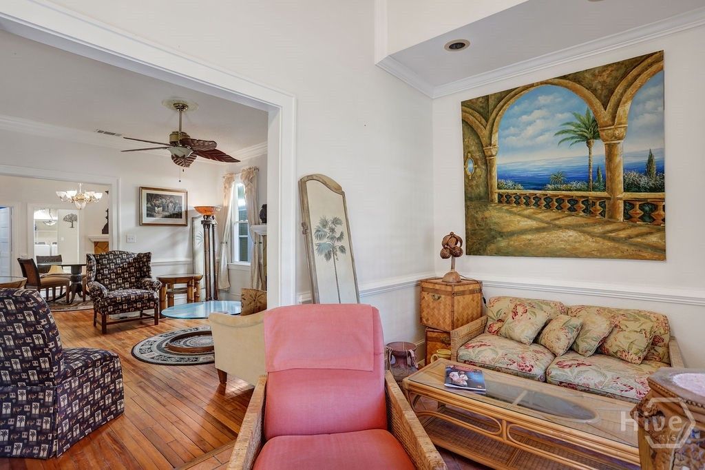 Image 31 of property listing at 913-917 W 38th Street, Savannah, GA 31401