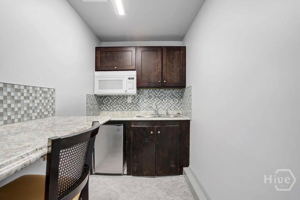 Image 59 of property listing at 913-917 W 38th Street, Savannah, GA 31401