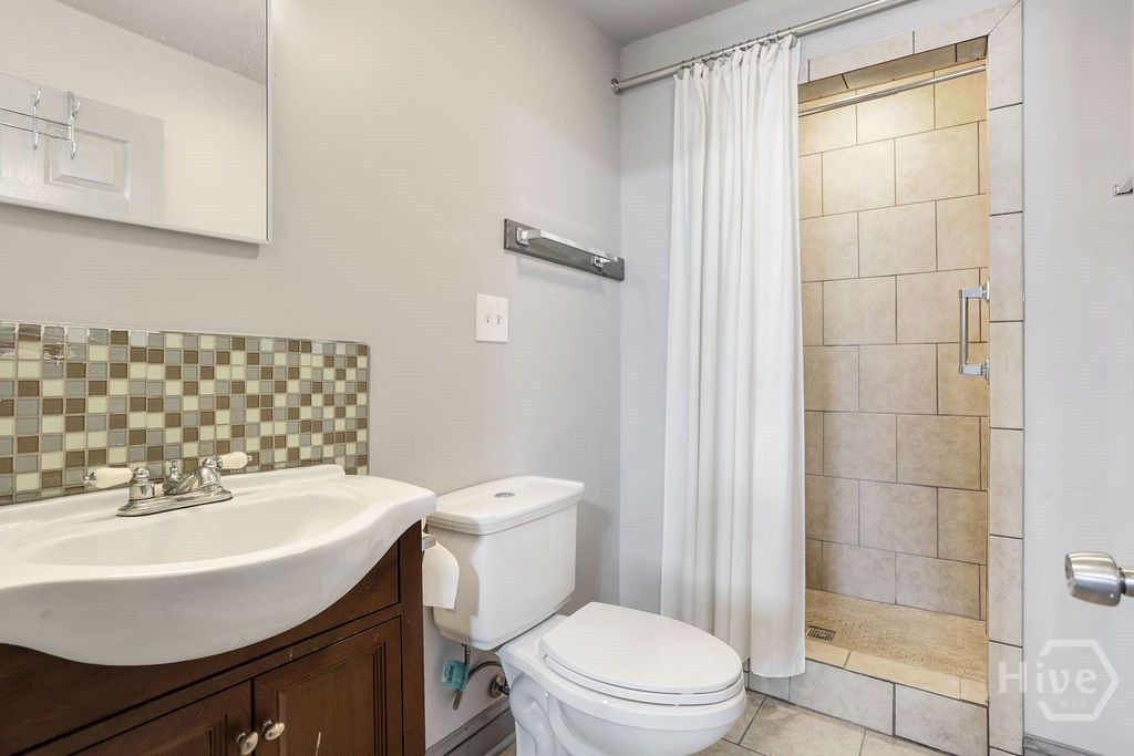 Image 62 of property listing at 913-917 W 38th Street, Savannah, GA 31401