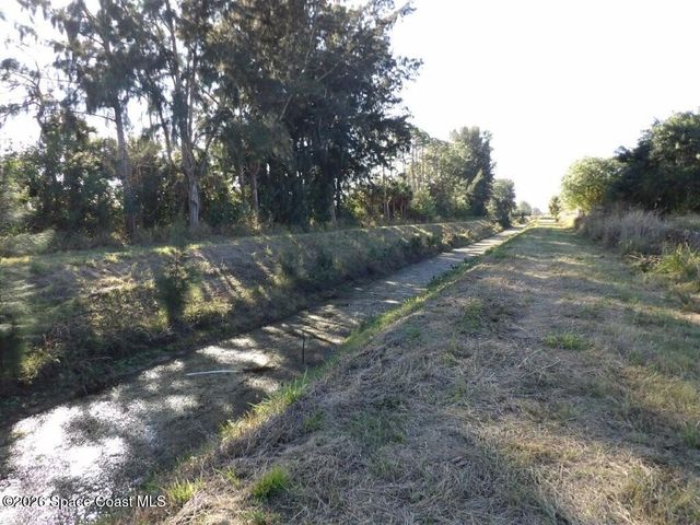 752 Gelaso Street SW, Palm Bay, FL 32908