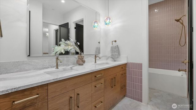 29657 NE 52nd Street, Carnation, WA 98014