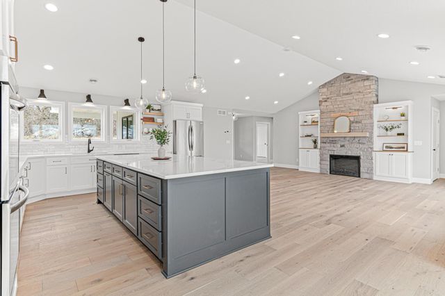 40355 Hemingway Avenue, North Branch, MN 55056
