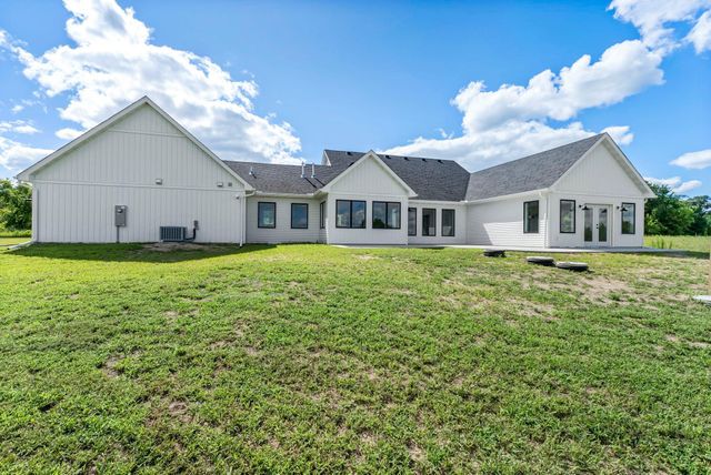 40355 Hemingway Avenue, North Branch, MN 55056