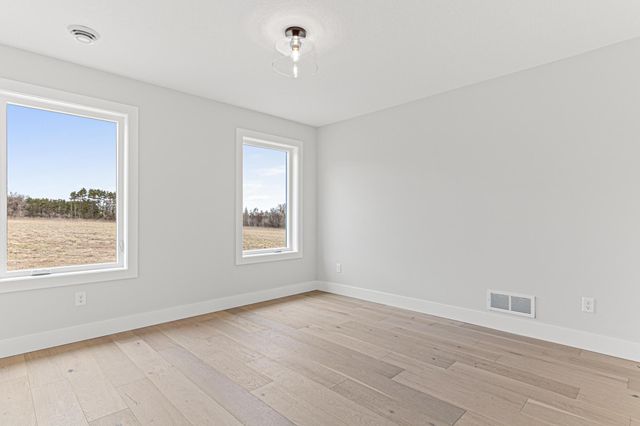40355 Hemingway Avenue, North Branch, MN 55056