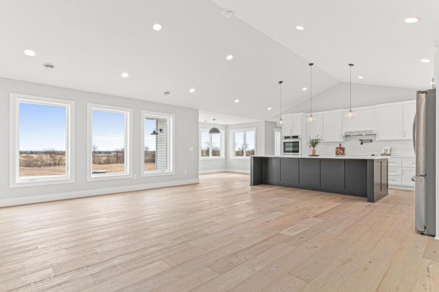 40355 Hemingway Avenue, North Branch, MN 55056