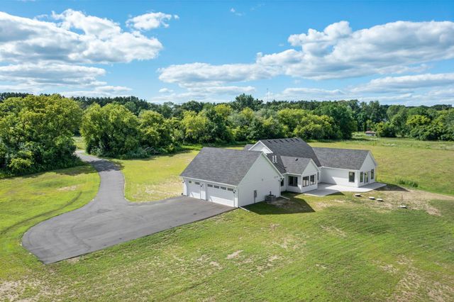 40355 Hemingway Avenue, North Branch, MN 55056