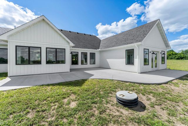 40355 Hemingway Avenue, North Branch, MN 55056