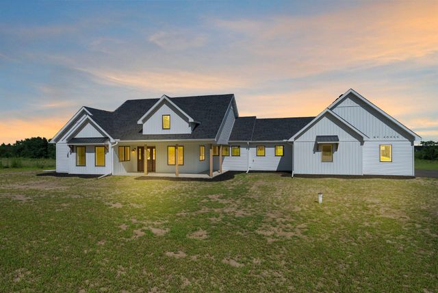 40355 Hemingway Avenue, North Branch, MN 55056