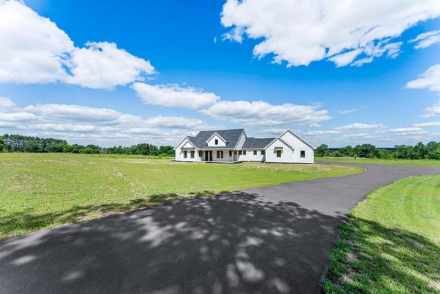 40355 Hemingway Avenue, North Branch, MN 55056