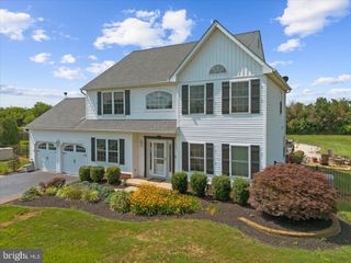 305 BRIARWOOD LN, Swedesboro, NJ 08085