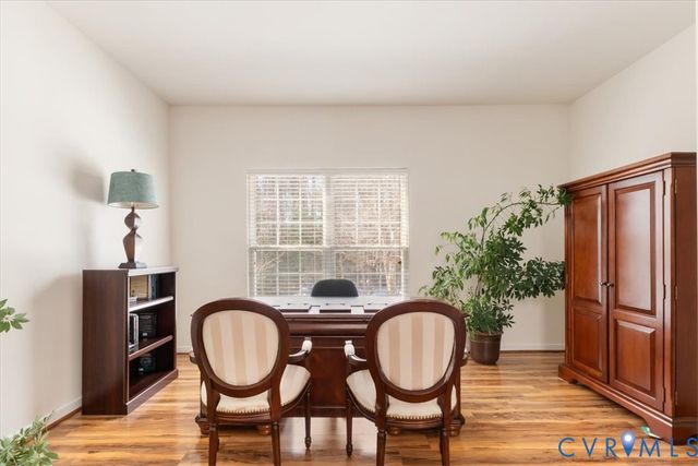 7809 Point Hollow Dr, Richmond, VA 23227