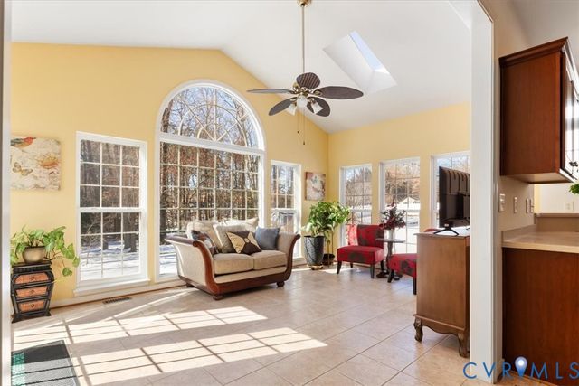 7809 Point Hollow Dr, Richmond, VA 23227