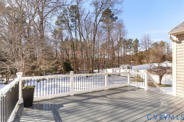 7809 Point Hollow Dr, Richmond, VA 23227